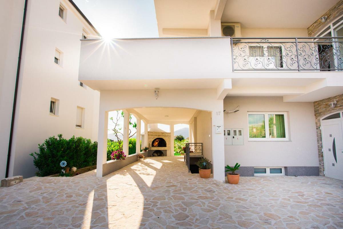 Apartments Cambio Kaštela Exterior foto